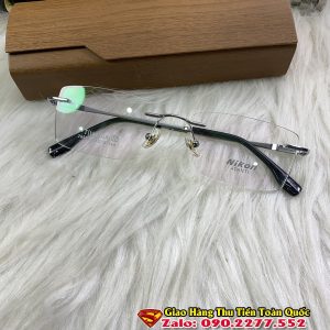 Gọng Kính 3 Mảnh Nhật Bãi Màu Bạc Còn Đẹp