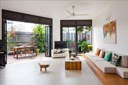 Lỗi phong thủy Để cửa chính đối diện cửa ban công tai họa ập tới